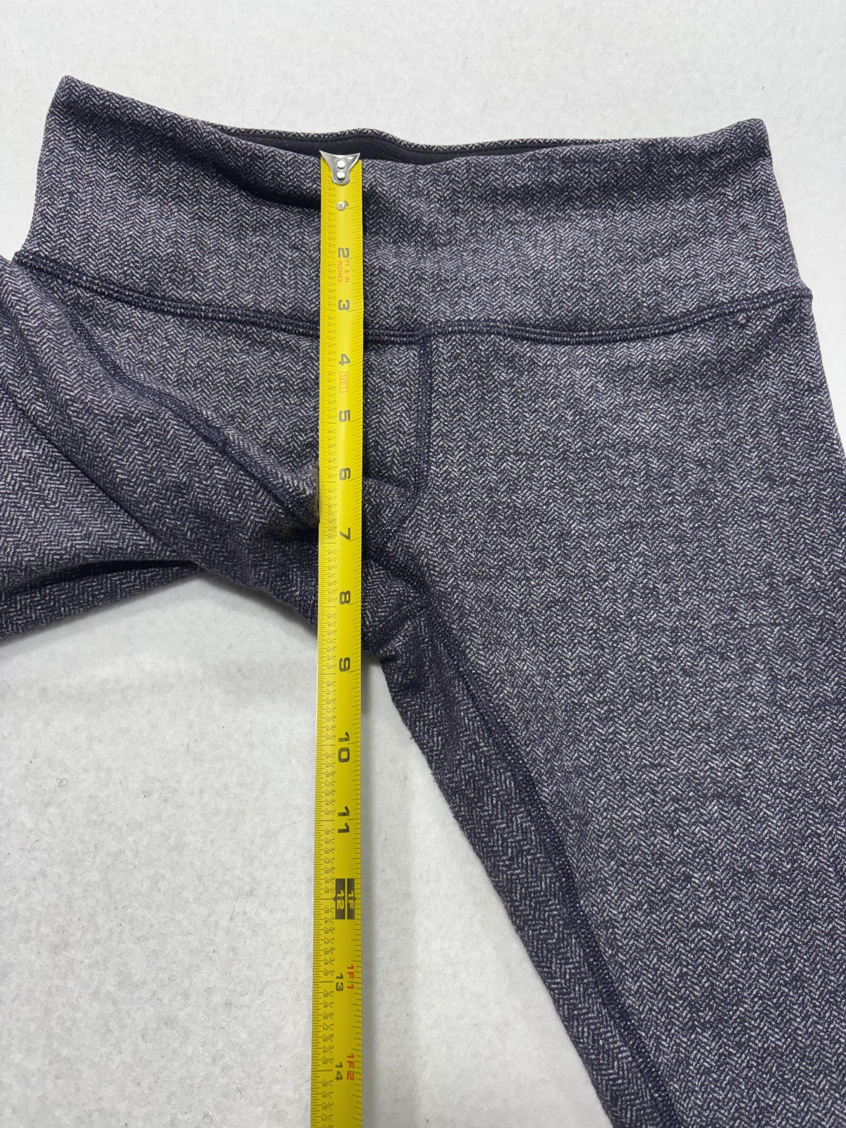 Lululemon Leggings Womens 6 Gray Herringbone 28" Inseam Ankle Yoga Stretch Knit