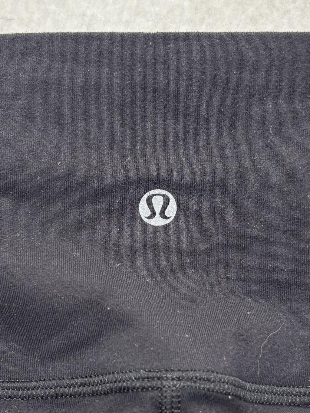 Lululemon Leggings Womens 2 Black High Rise 22" Inseam Cropped Yoga Stretch