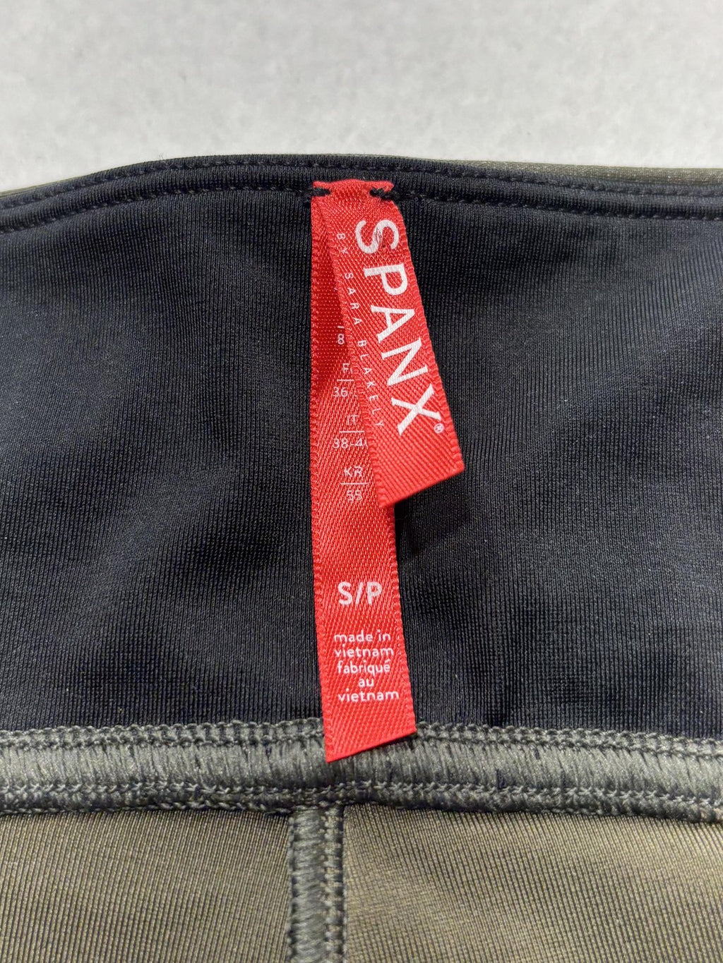 Spanx Leggings Womens Small Olive Faux Leather High Rise Shaping Pull On