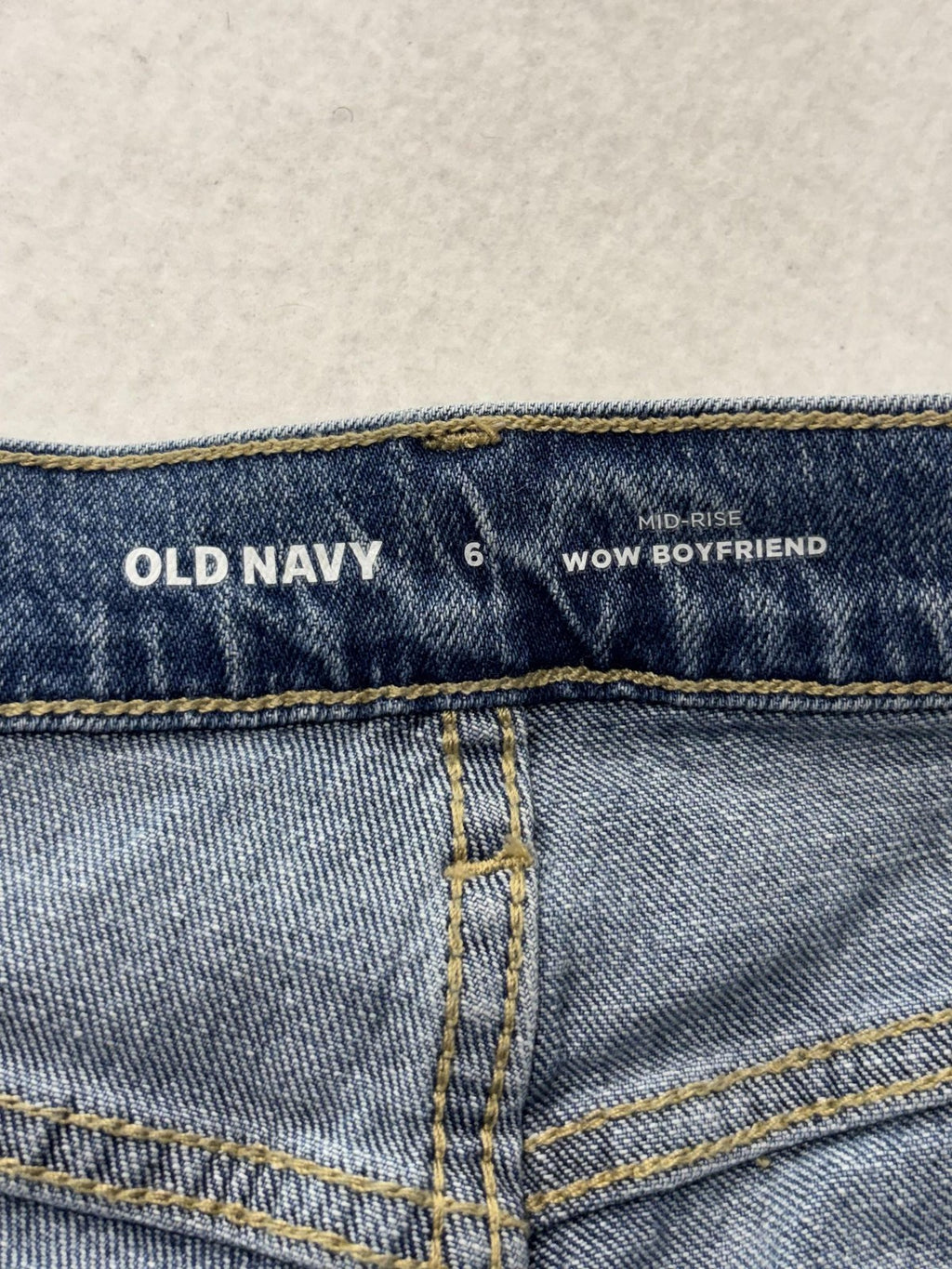 Old Navy Wow Boyfriend Jeans Womens 6 Blue Medium Wash Mid Rise Relaxed 28x27