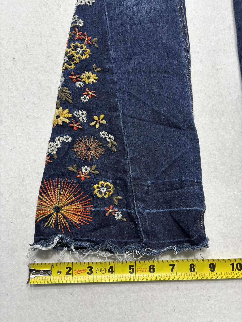 Ashley Mason Flare Jeans Juniors 0/24 Blue Mid Rise Embroidered Fringe 24x32