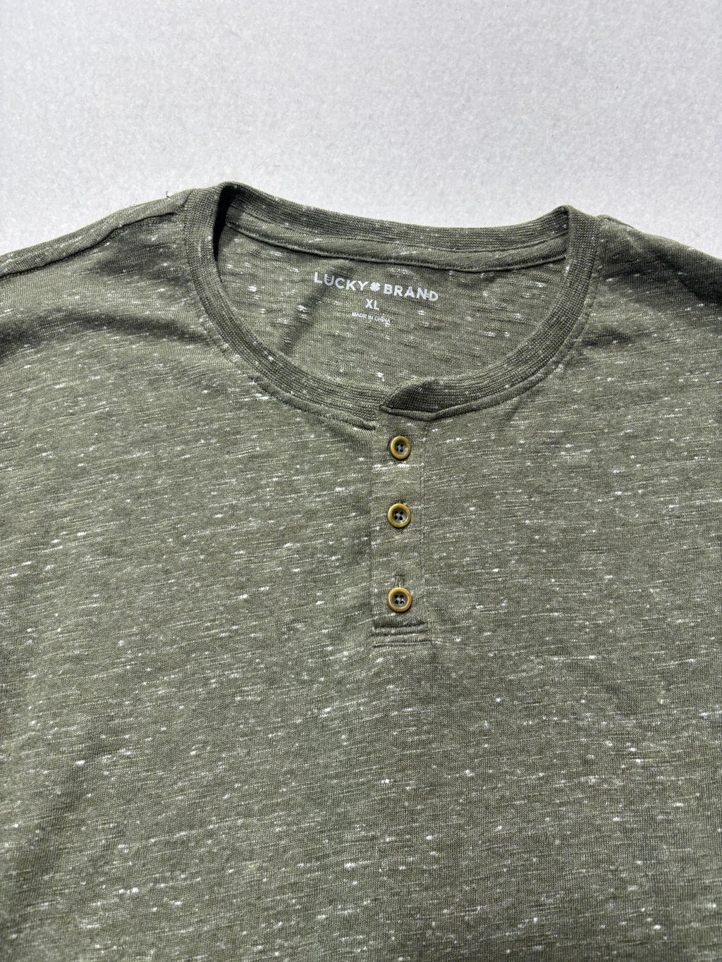 Lucky Brand Shirt Mens XL Green Slub Henley Short Sleeve Lightweight Jersey Tee